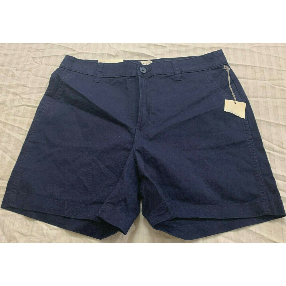 NWT AND EAWY STRETCH WOMENS SHORTS SIZE 8